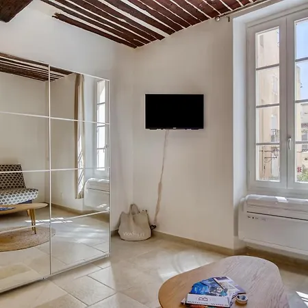 Mourvedre Apartment